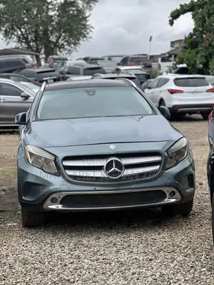 Mercedes-Benz GLA 250 2016 Blue