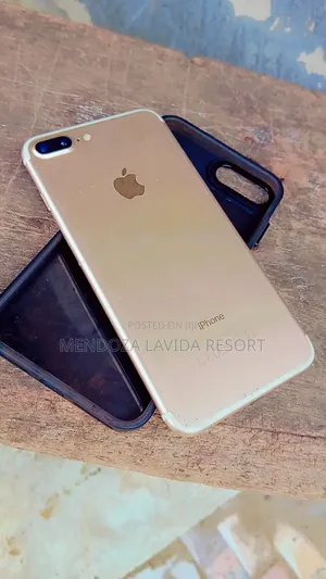 Apple iPhone 7 Plus 32 GB Gold