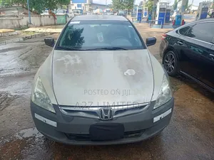 Honda Accord 2005 Silver