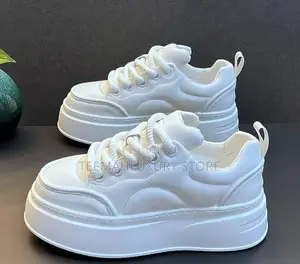 Thick Bottom Heightening White Shoes Tide Men Lightweight Bread Shoes