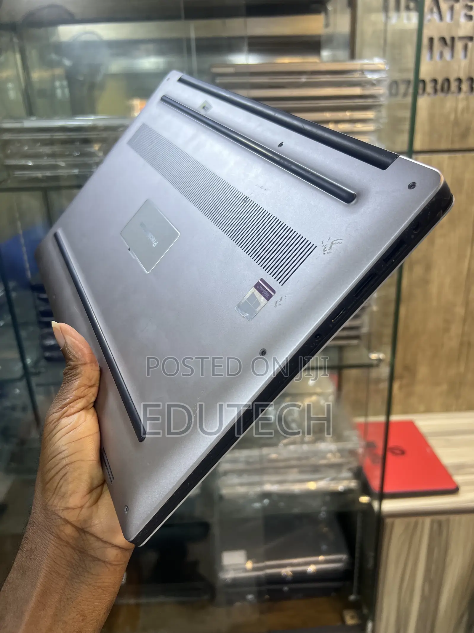 Laptop Dell Precision 5520 8GB Intel Core i7 SSD 256GB