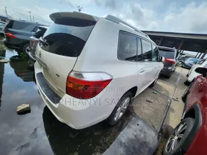 Toyota Highlander Limited 2009 White
