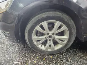 Ford Taurus 2011 Black
