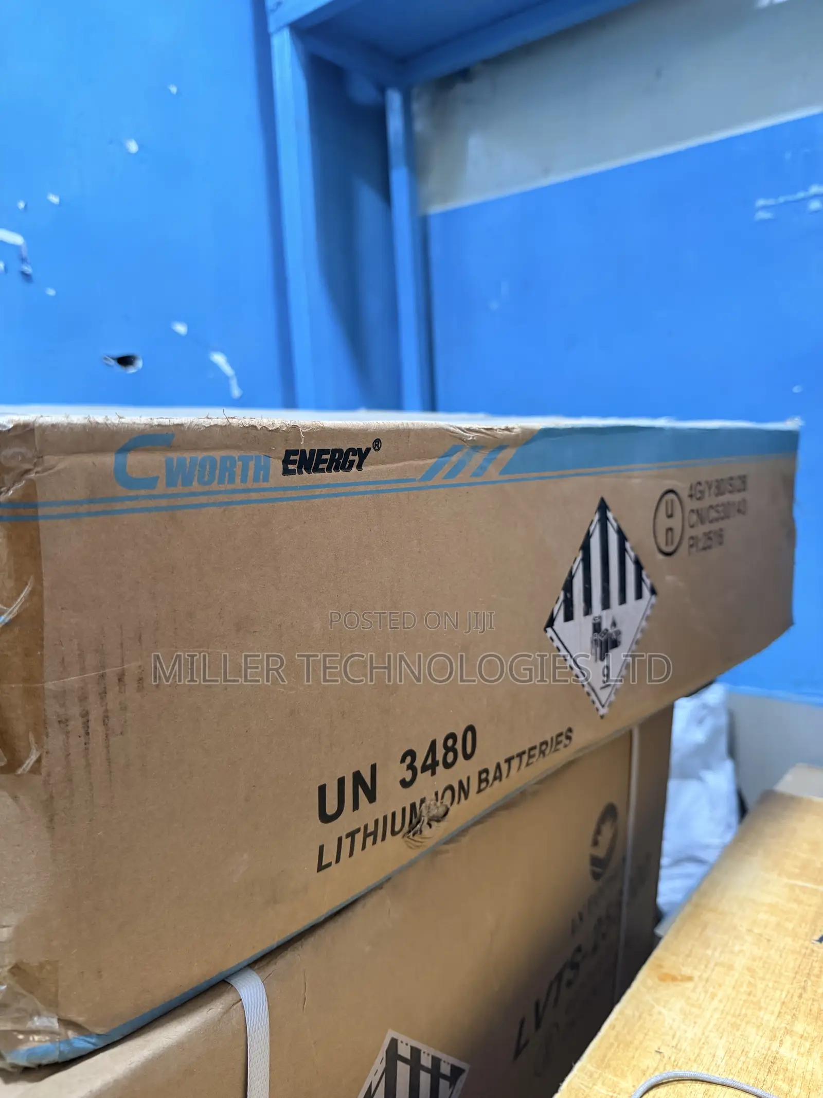 Cworth Solar Battery