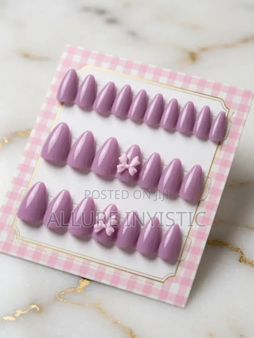 Luxury Press-on Nails Durable and Affordable