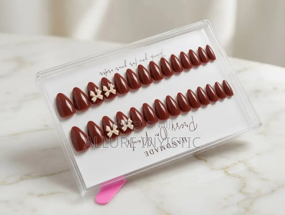 Luxury Press-on Nails Durable and Affordable