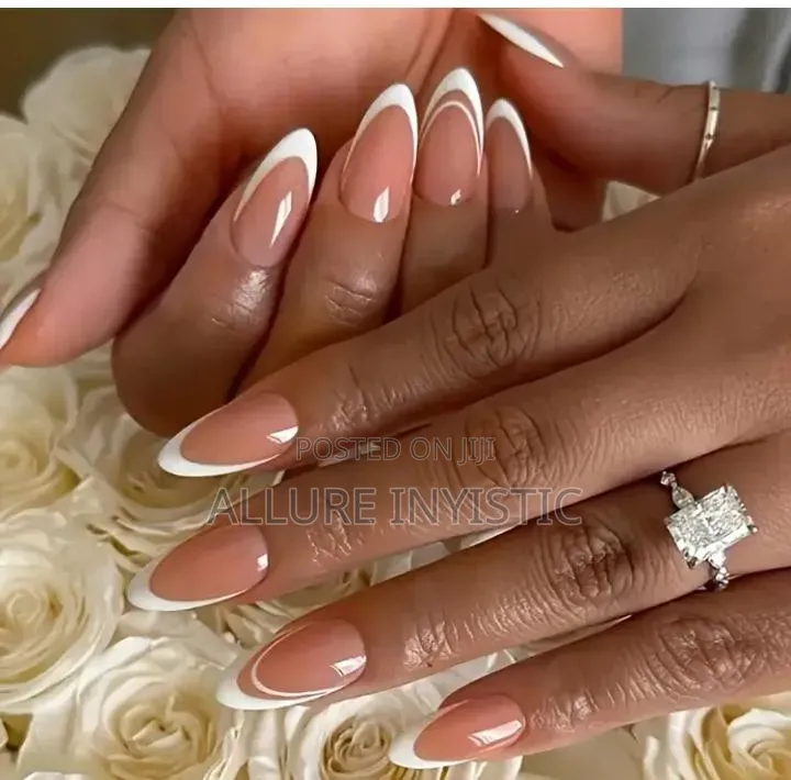 Luxury Press-on Nails Durable and Affordable