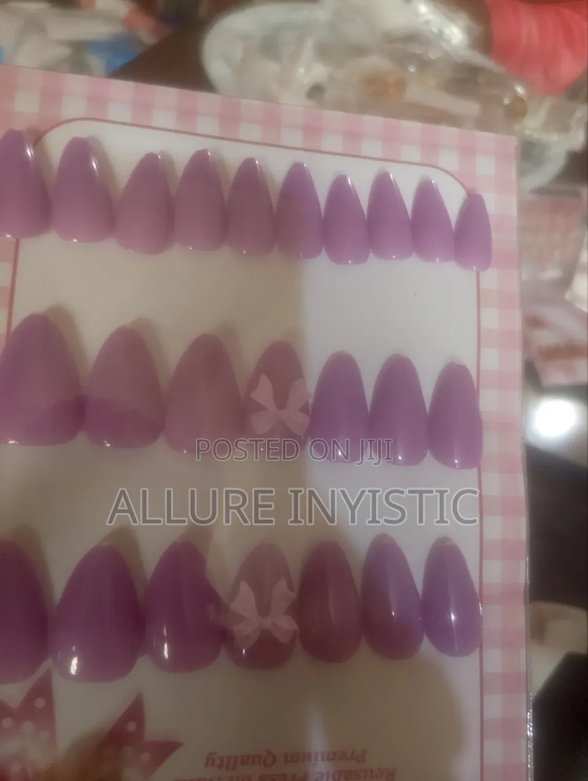 Luxury Press-on Nails Durable and Affordable