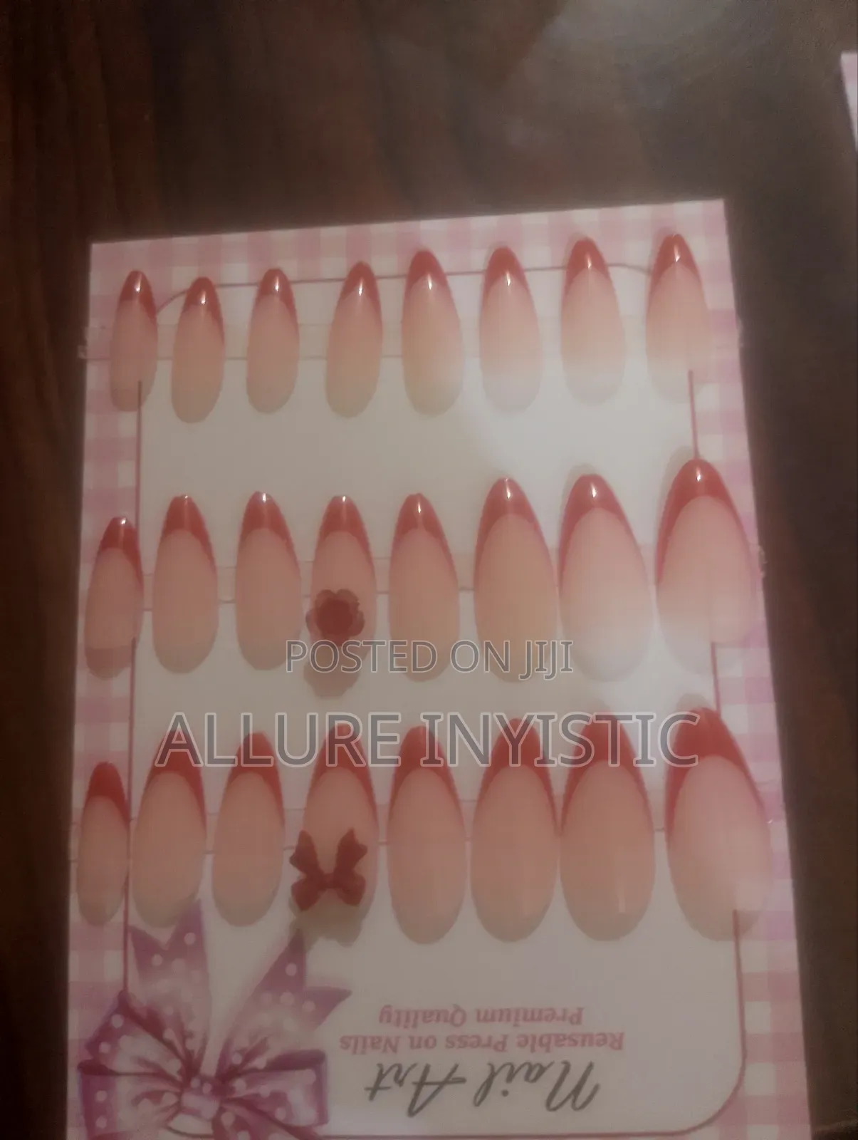 Luxury Press-on Nails Durable and Affordable