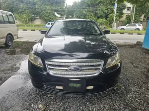 Ford Taurus 2011 Black