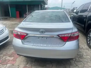 Toyota Camry 2017 Silver