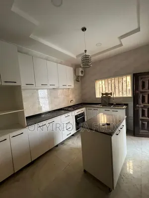 4bdrm Townhouse / Terrace in Jahi Gilmore for rent