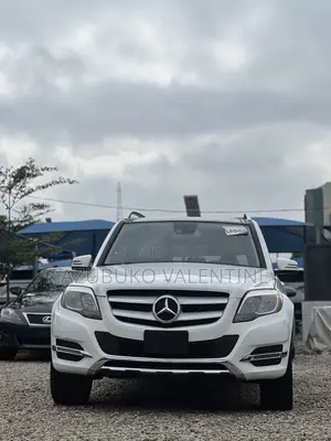 Mercedes-Benz GLK-Class Base GLK 350 4dr 4x2 (3.5L 6cyl 7A) 2015 White