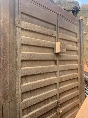Shop Container