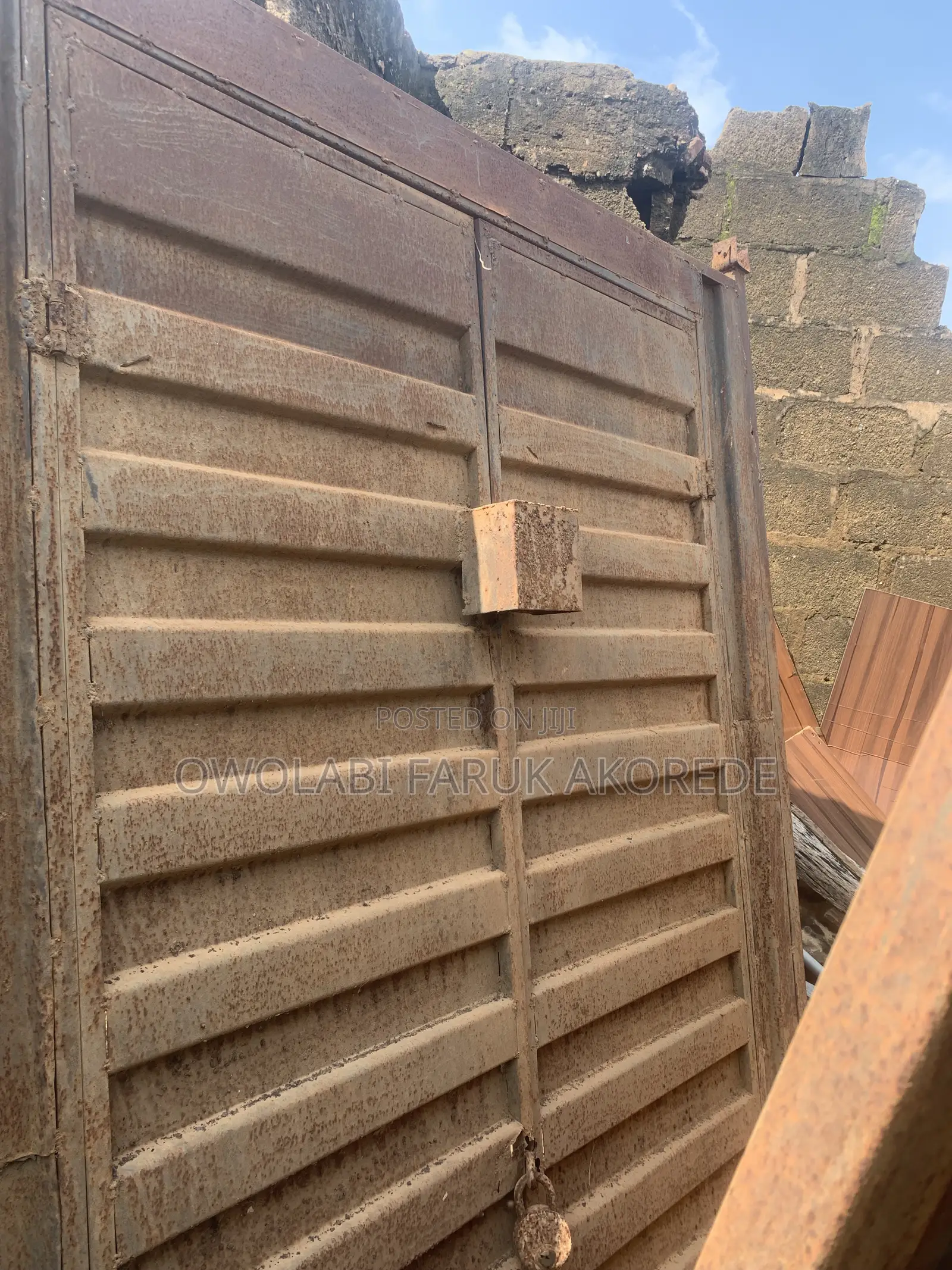 Shop Container