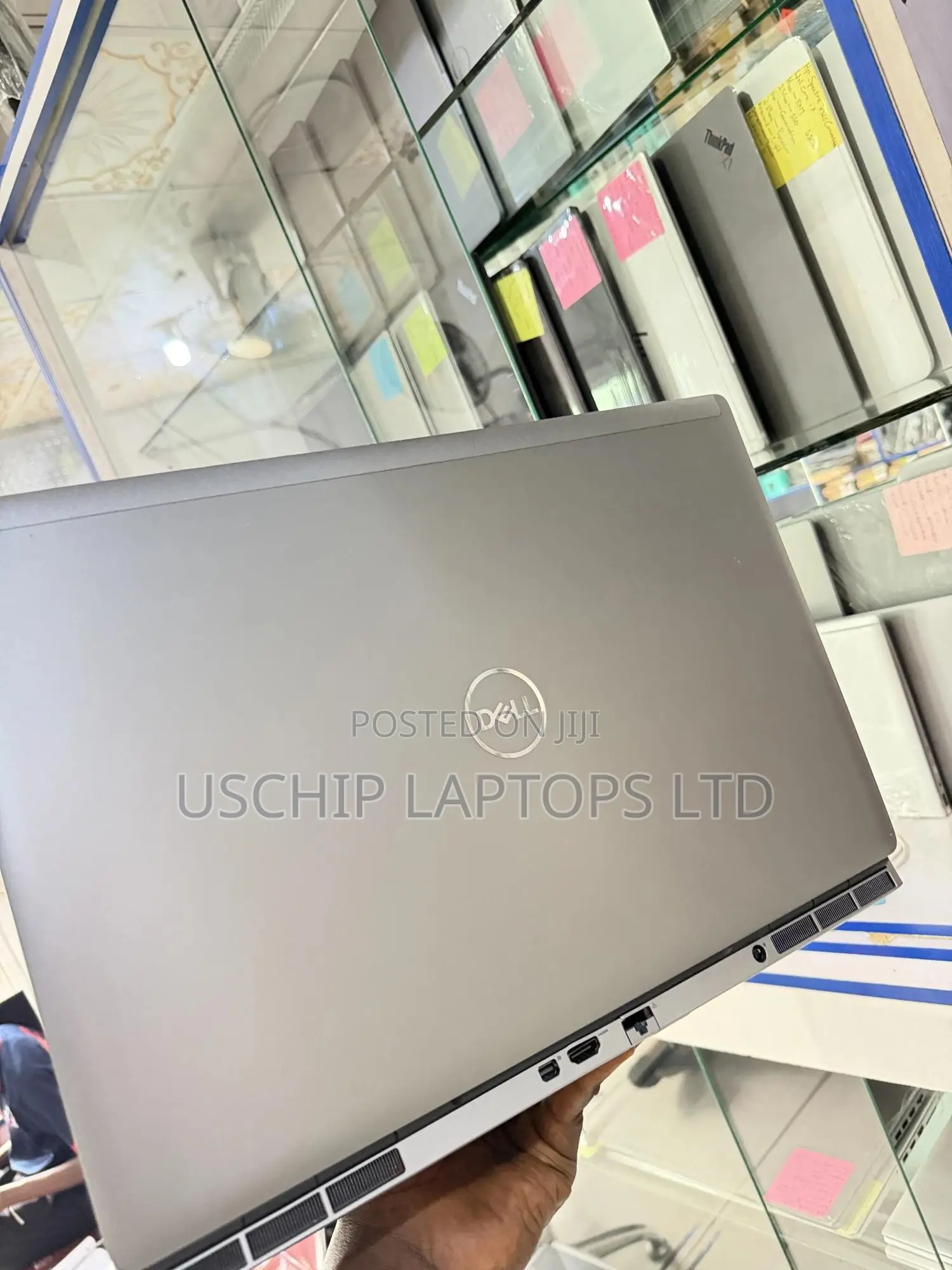 Laptop Dell Precision 7760 64GB Intel Xeon SSD 512GB