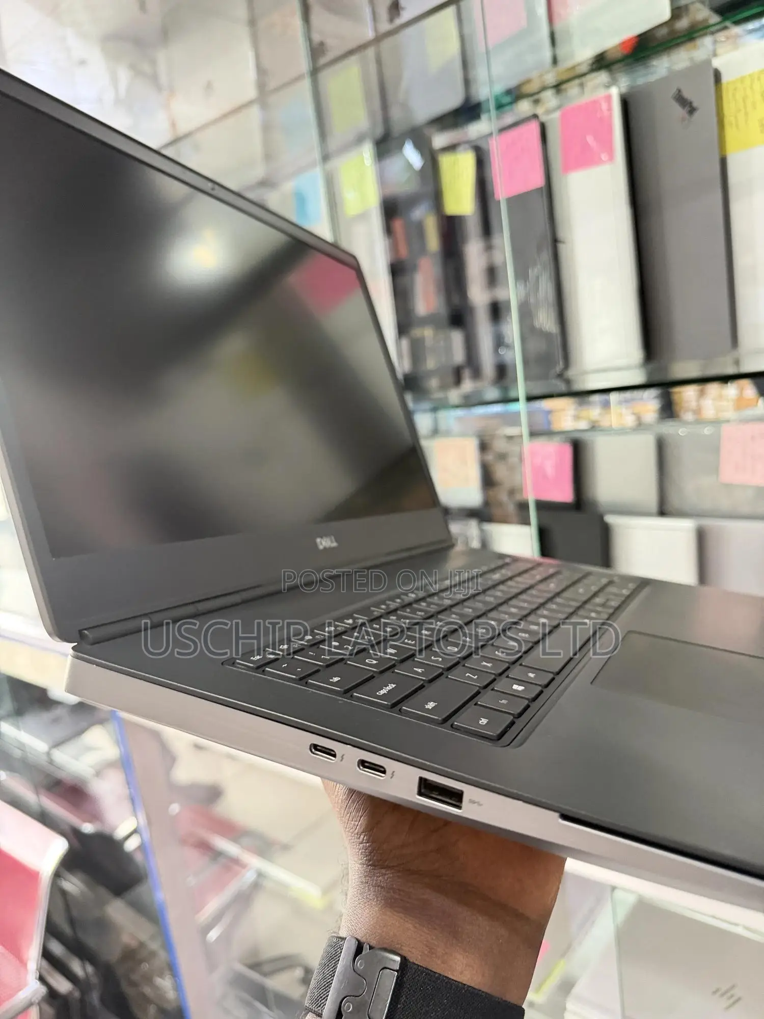 Laptop Dell Precision 7760 64GB Intel Xeon SSD 512GB