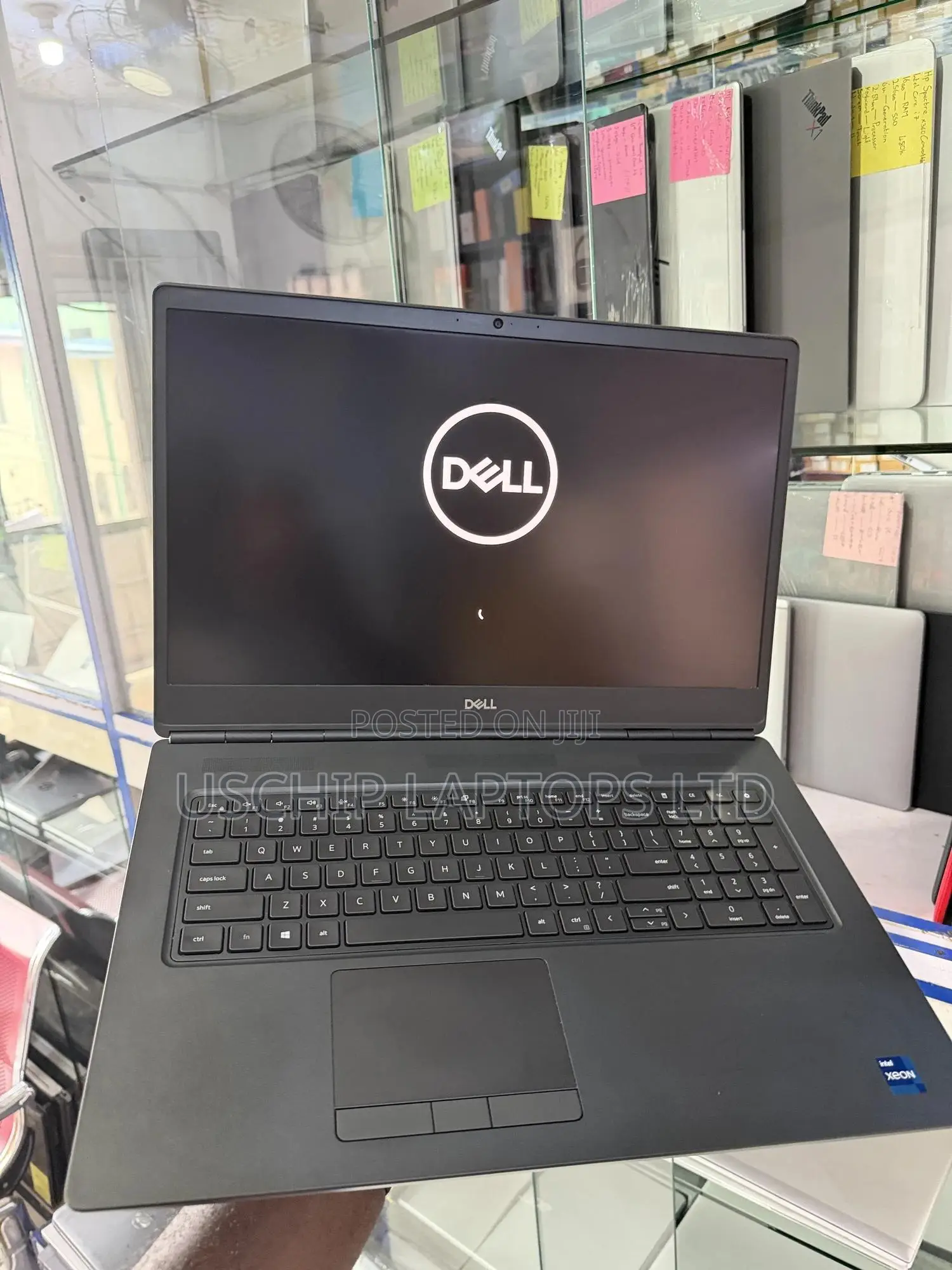 Laptop Dell Precision 7760 64GB Intel Xeon SSD 512GB