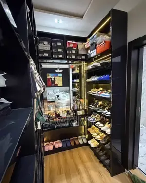 Walk in Closet Mirror