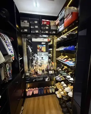 Walk in Closet Mirror