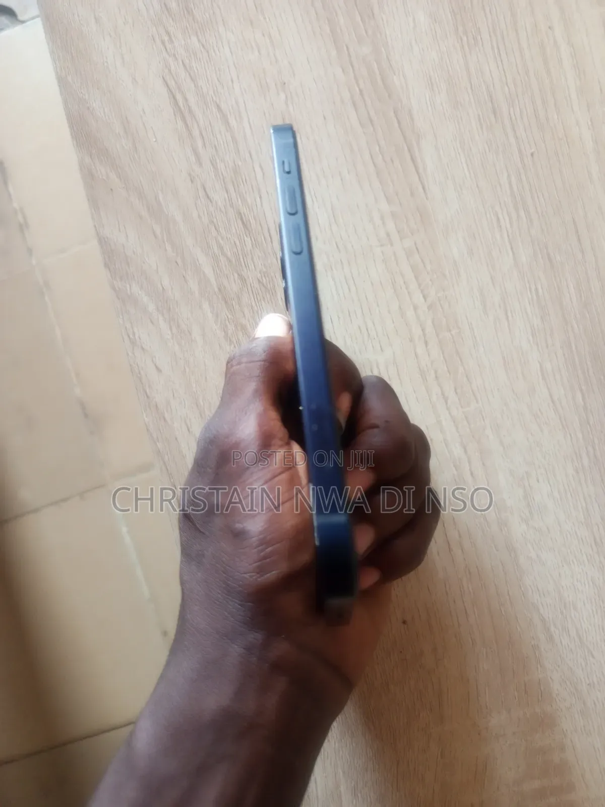 Apple iPhone 12 64 GB Black