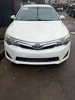 Toyota Camry 2013 Off white