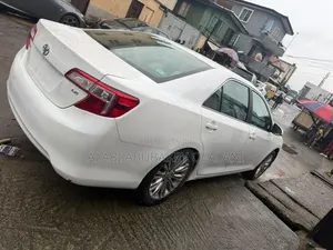 Toyota Camry 2013 Off white