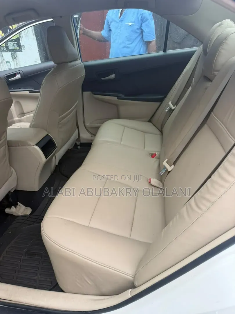 Toyota Camry 2013 Off white