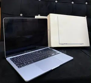 Laptop Apple MacBook Air 2025 M4 16GB Apple M4 SSD 512GB