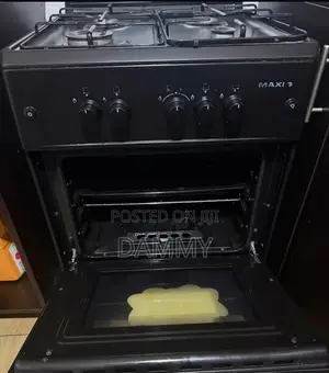Maxi 60x60 Black Standing Gas Cooker