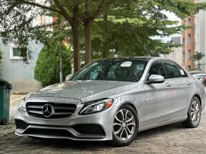 Mercedes-Benz C300 2015 Silver