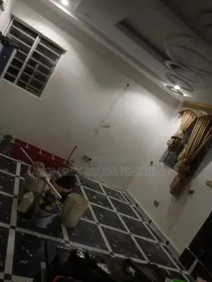 Tyrolean Wall Finishing , Screeding