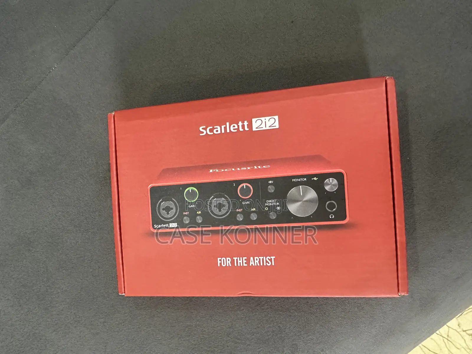 Scarlet 2i2 Third Generation/ Speakers Stand