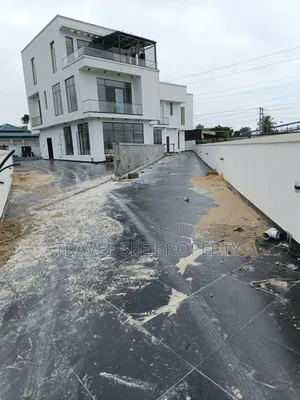 Furnished 4bdrm Duplex in Royal Gardens Estate for sale