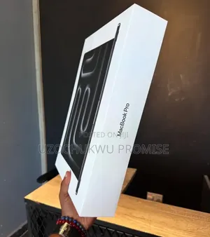 New Laptop Apple MacBook Pro 2024 M4 Max 48GB Apple M4 Max SSD 1T