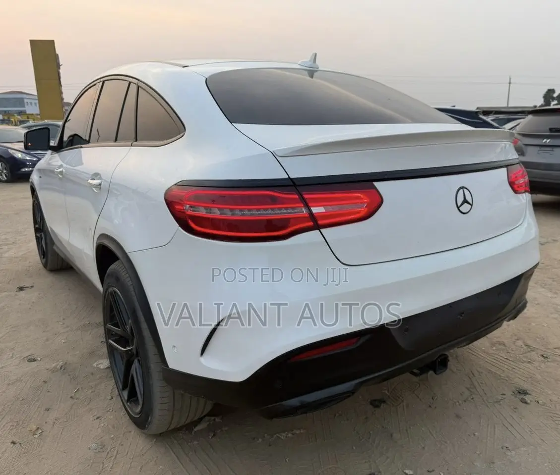 Mercedes-Benz GLE-Class 2016 White