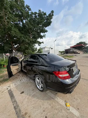 Mercedes-Benz C250 2013 Black