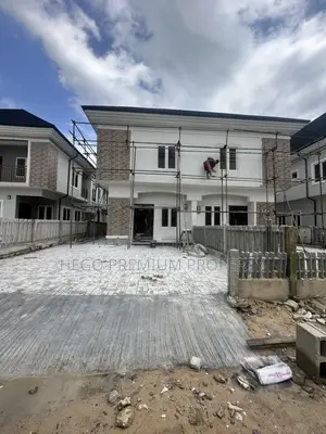 3bdrm Duplex in Reef Court Estate, Abuloma for rent