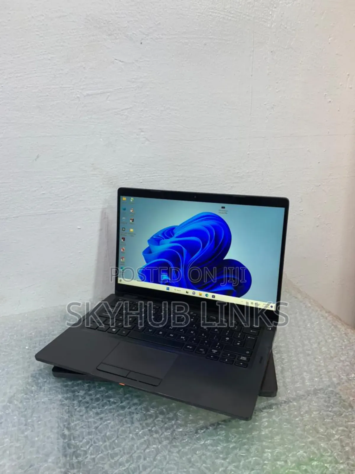Laptop Dell Latitude 5300 2-in-1 8GB Intel Core i5 SSD 256GB