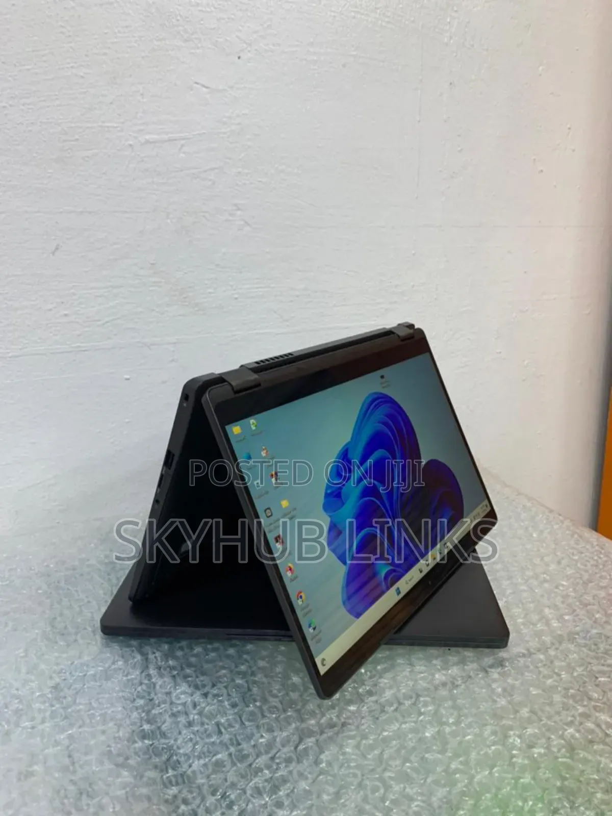 Laptop Dell Latitude 5300 2-in-1 8GB Intel Core i5 SSD 256GB