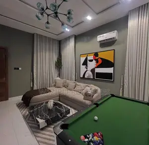 Luxury 2 Bedroom Apartment With Swimming Pool and Gym