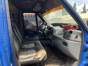Peugeot Boxer 2019 Blue