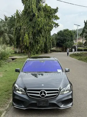Mercedes-Benz E350 Base 4Matic Sedan AWD (3.5L 6cyl 7A) 2014 Gray