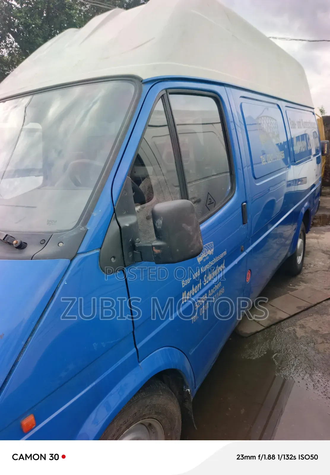 Ford Transit 2000 Blue