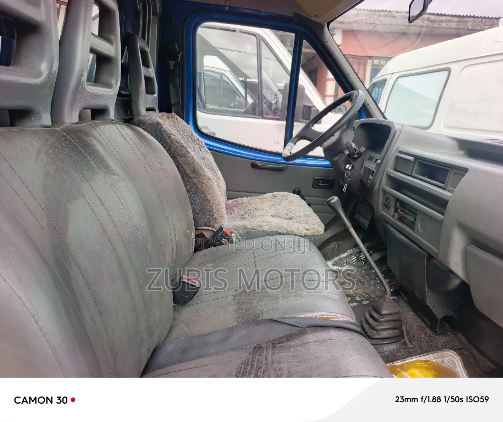 Ford Transit 2000 Blue