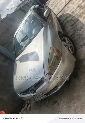 Honda Accord 2005 Silver