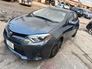 Toyota Corolla LE 4dr Sedan (1.8L 4cyl CVT) 2015 Gray