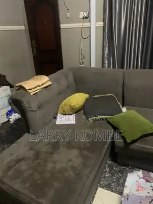 L Share Chair