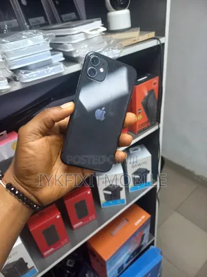 Apple iPhone 11 128 GB Black