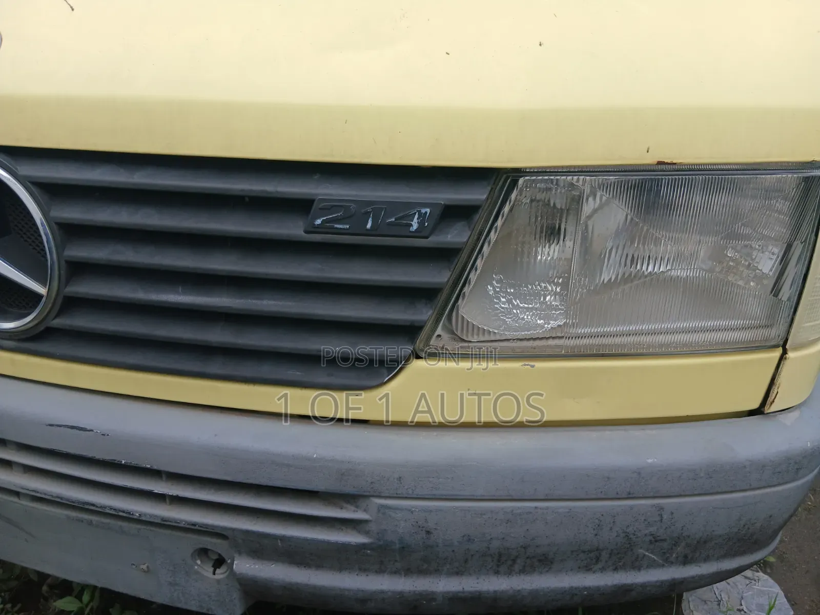 Mercedes-Benz T2 2002 Yellow